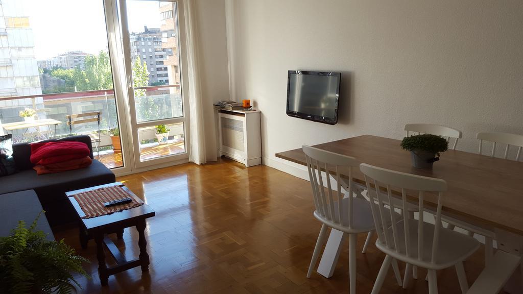 Apartamento Vuelta Del Castillo 팜플로나 외부 사진